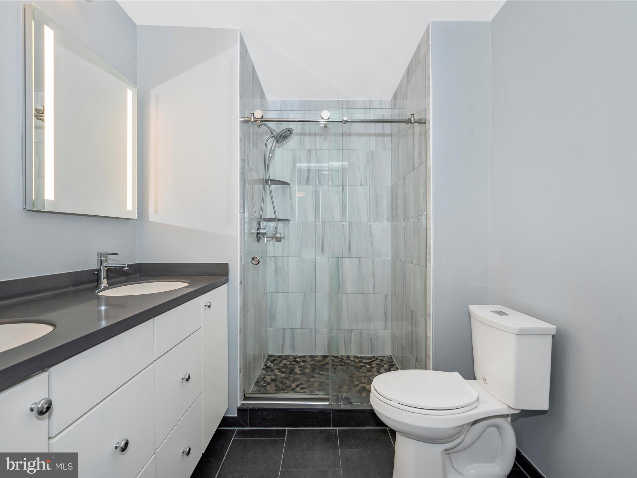 FAIRWAY ISLAND - Residential