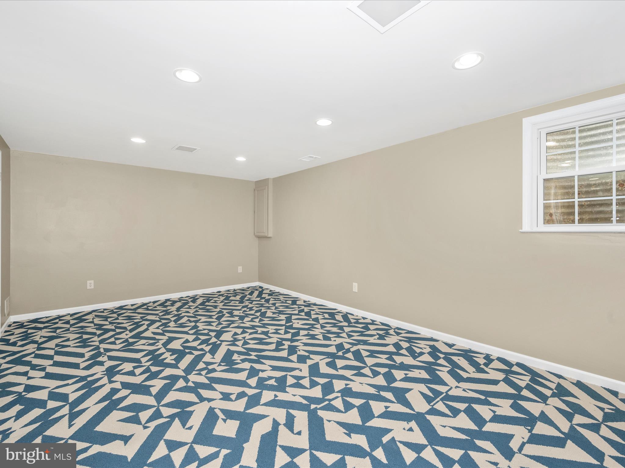 FAIRWAY ISLAND - Residential