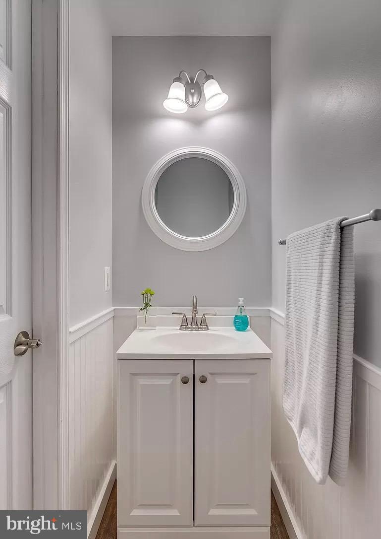 LAKELAND PLACE - Residential