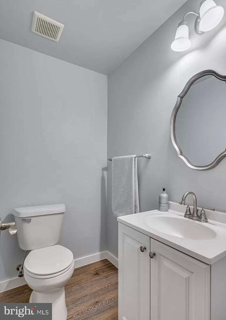 LAKELAND PLACE - Residential