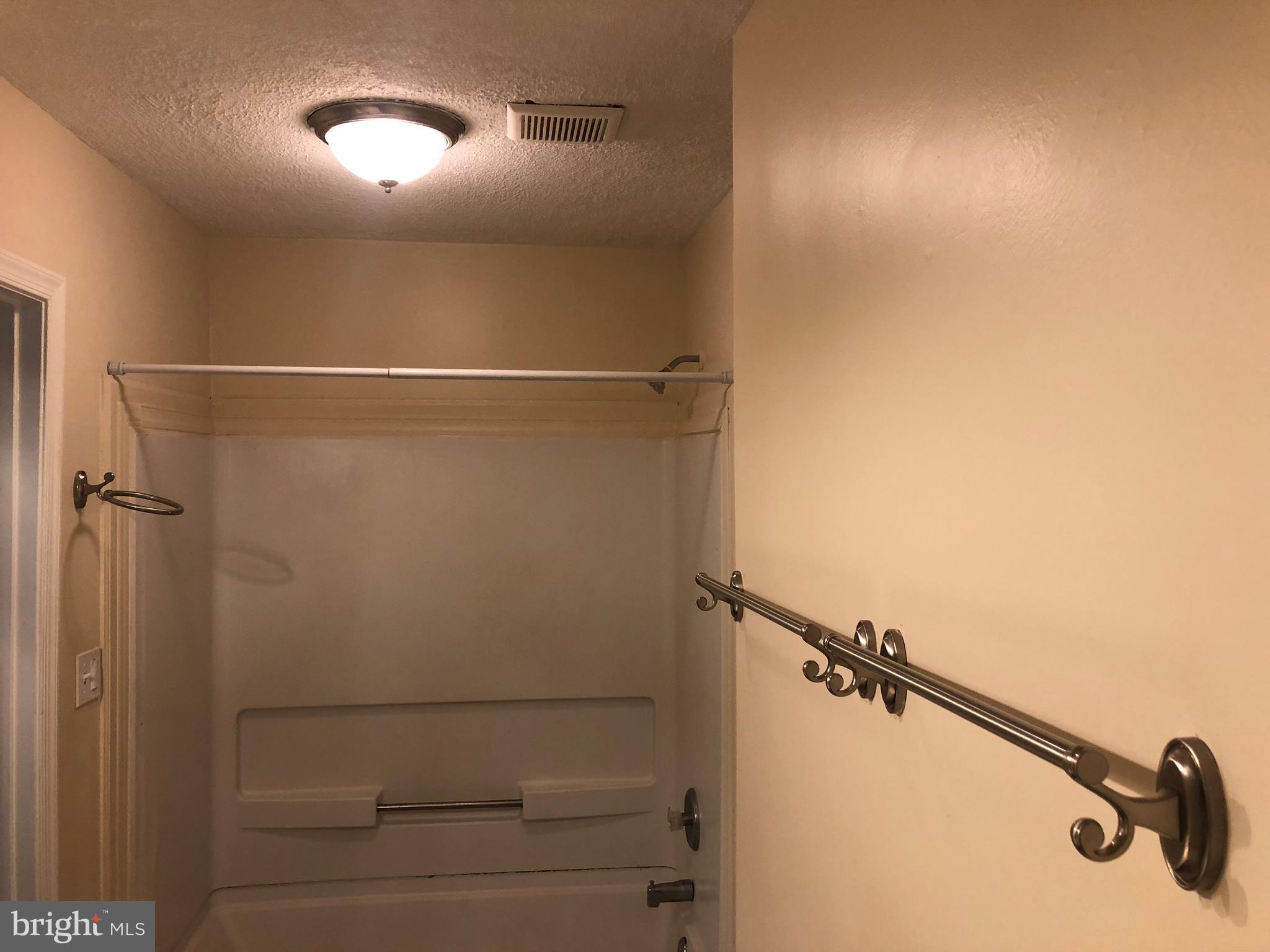 MATTAWOMAN WOODS IND HEAD - Residential