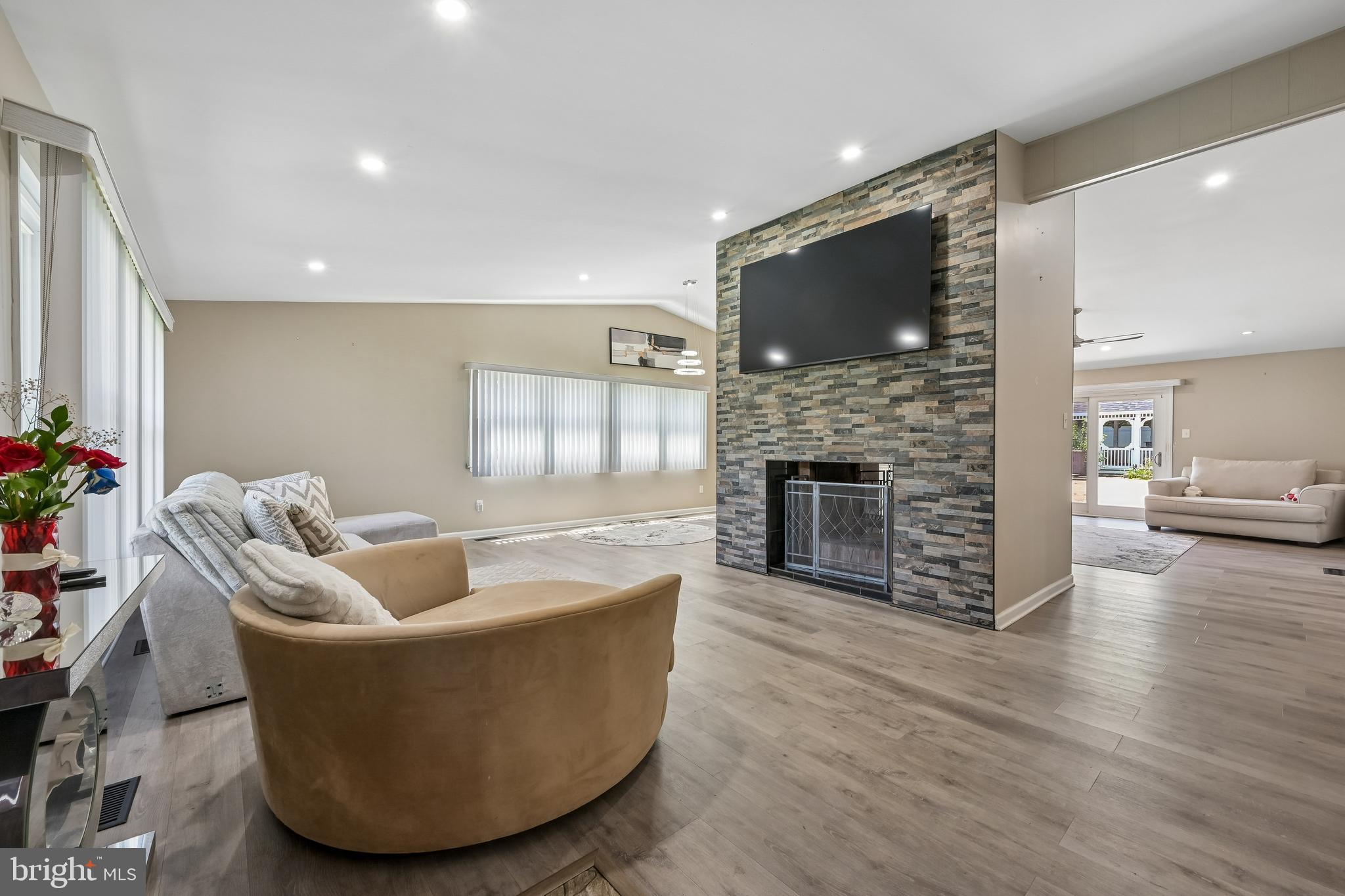 132 ARBOR MEADOW DRIVE