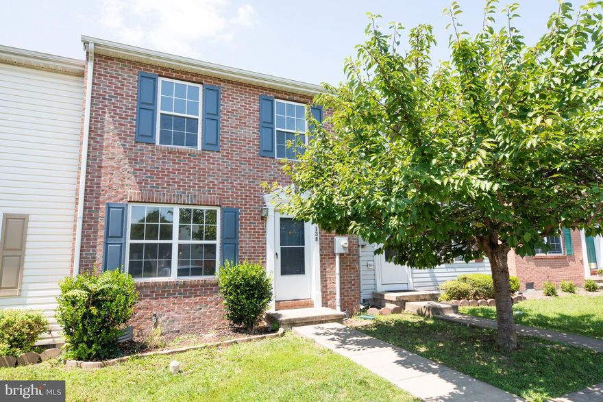 2 Bed/1.5 Bath brick front townhouse with an attached storage unit that backs to common area. Newly updated flooring and paint. Close to the library and Sherando Park. Activities at Sherando Park include hiking trails, a swimming pool, lit ball fields, a 4.5-acre lake, mountain bike trails, multi-use trails, soccer fields, a disc golf course, and much more in this 330+ acre park. ***620+ credit scores are required for all tenants 18+ years with a recent, detailed credit report provided by the potential tenant. W2's, background, and job history to be checked. Security deposit and first month's rent due. No smoking, no exceptions One small pet may be acceptable.