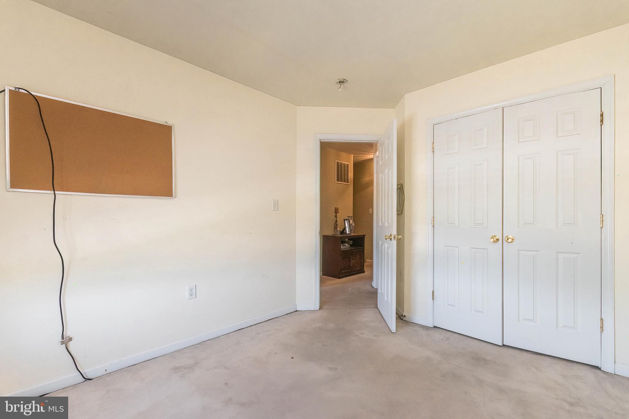 MANOR PARK - Residential