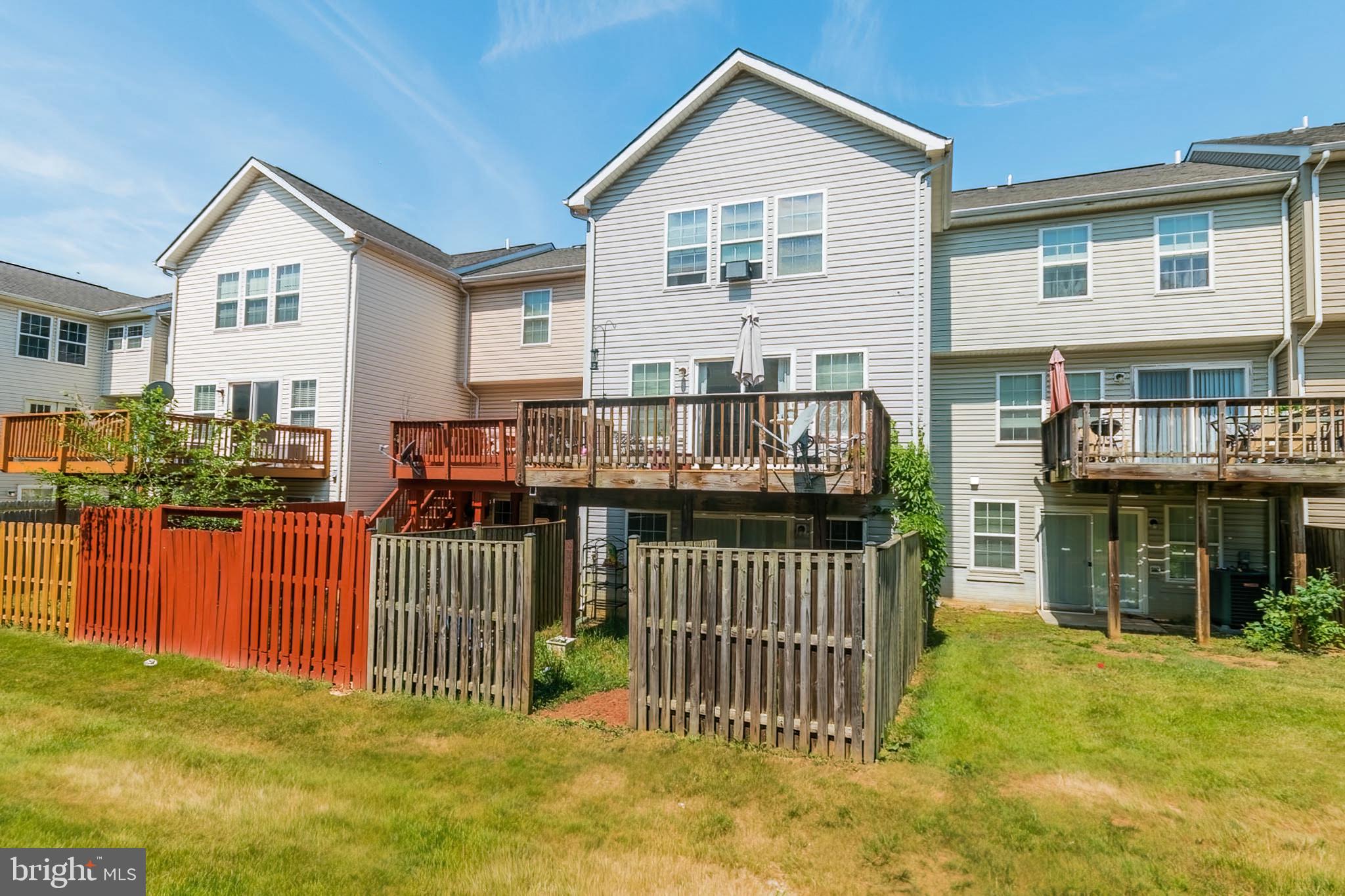 MANOR PARK - Residential