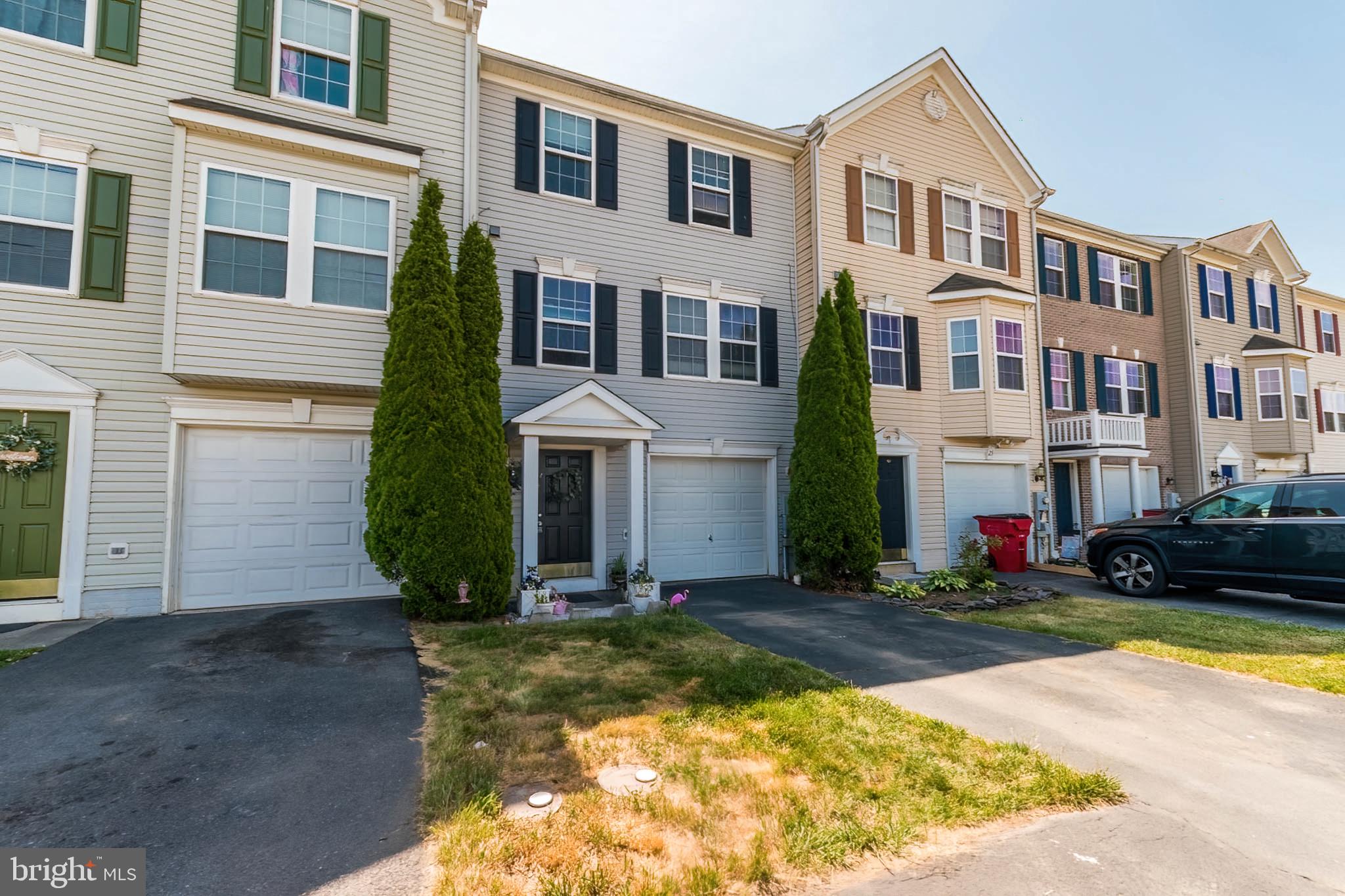 MANOR PARK - Residential