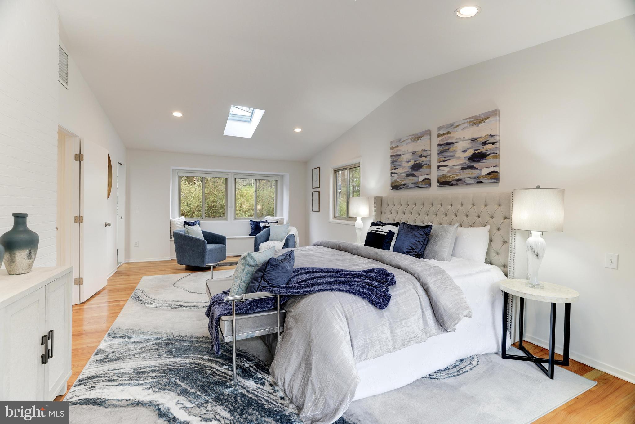 CARDEROCK SPRINGS - Residential