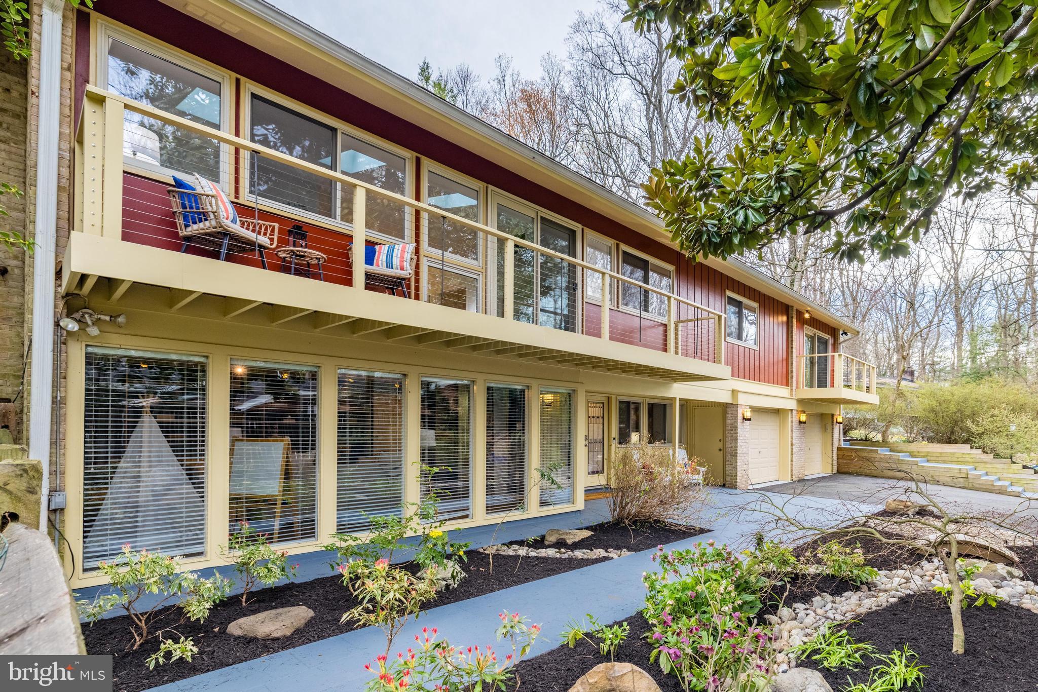 CARDEROCK SPRINGS - Residential