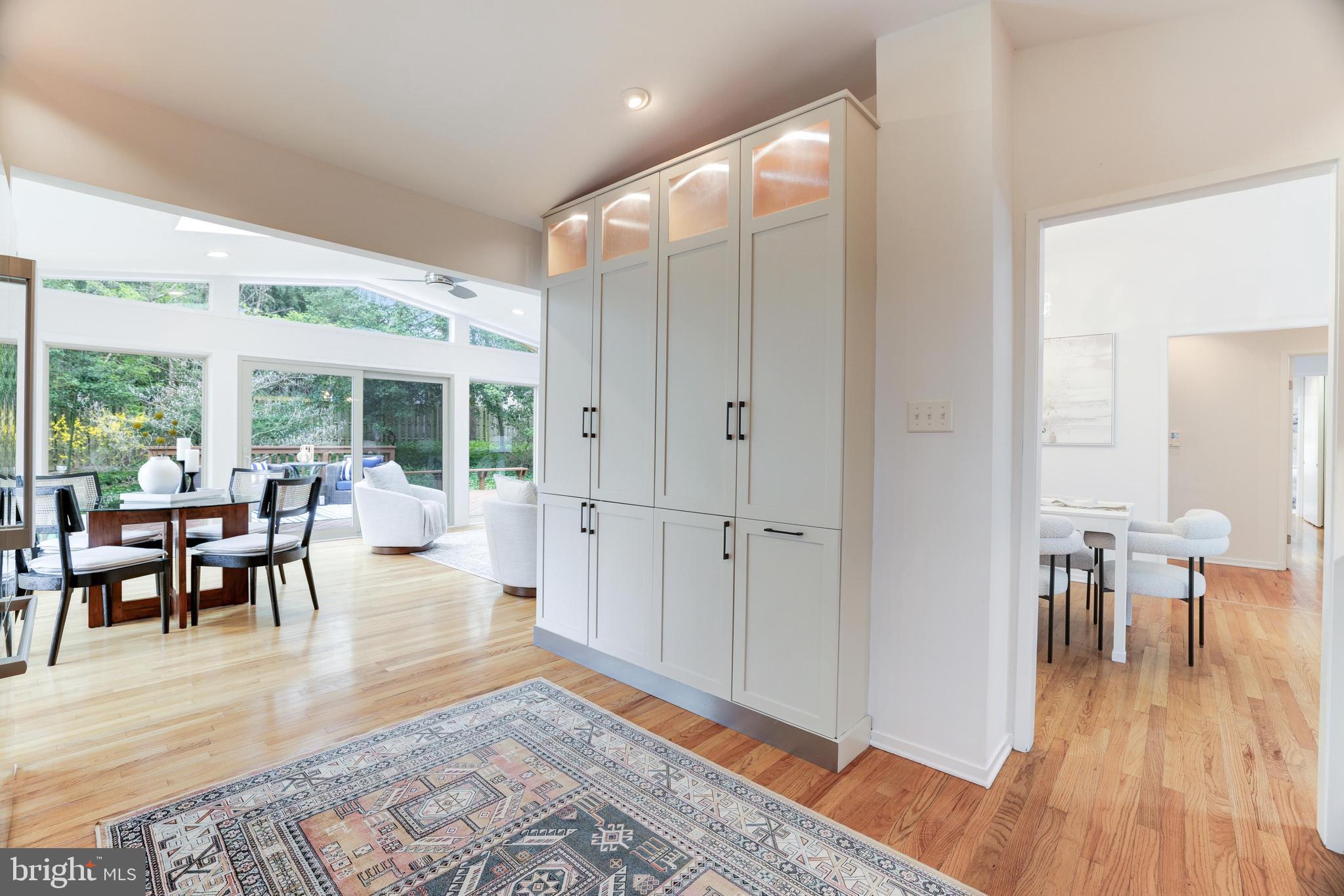 CARDEROCK SPRINGS - Residential