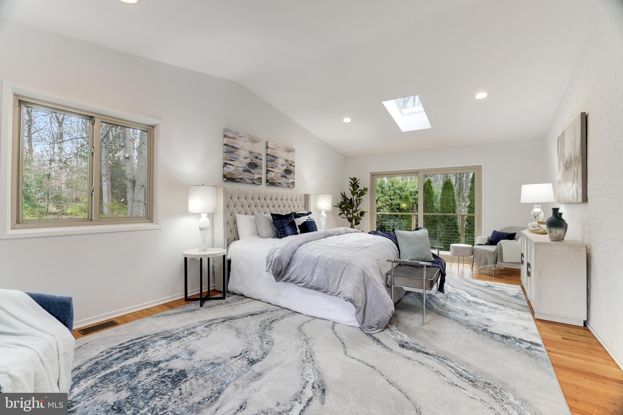 CARDEROCK SPRINGS - Residential