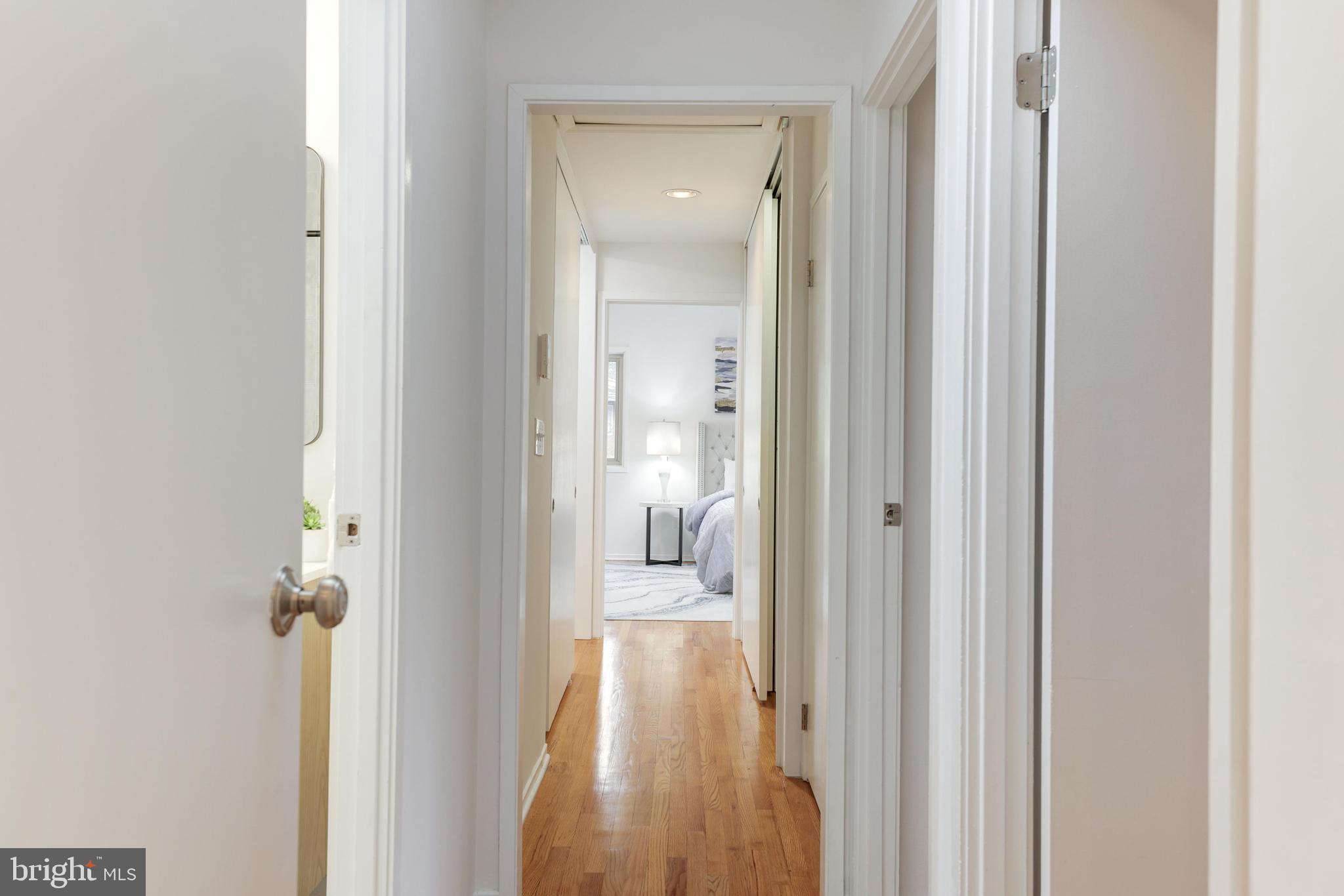 CARDEROCK SPRINGS - Residential