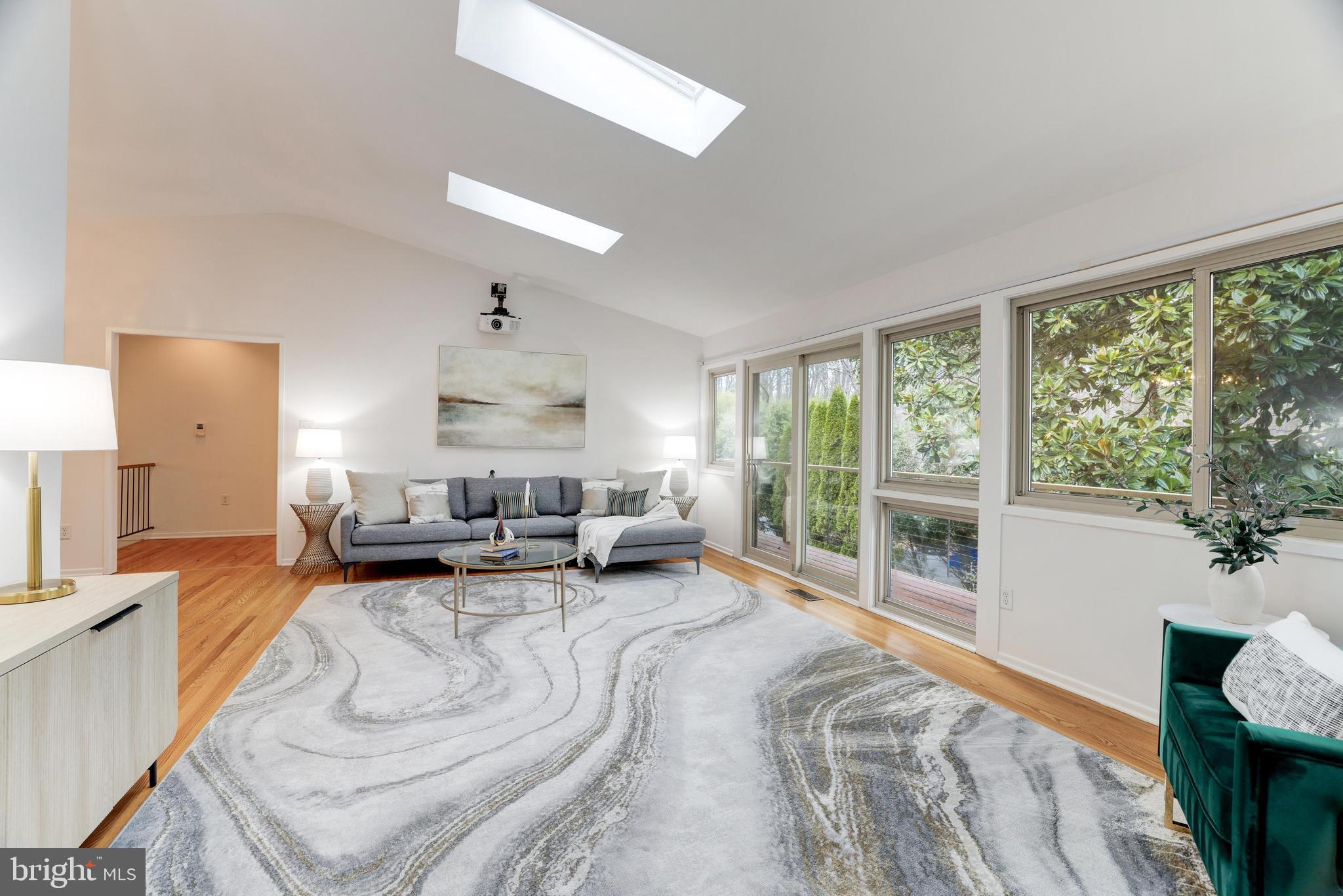 CARDEROCK SPRINGS - Residential