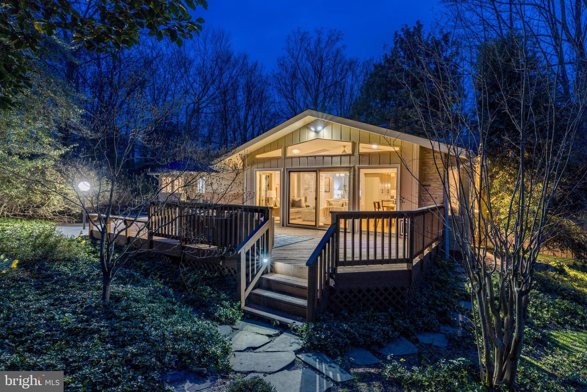 CARDEROCK SPRINGS - Residential