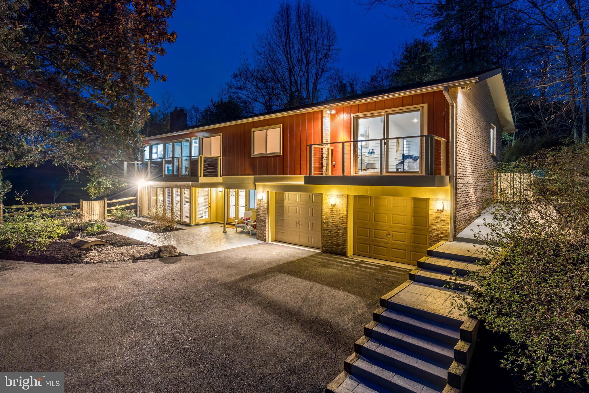 CARDEROCK SPRINGS - Residential