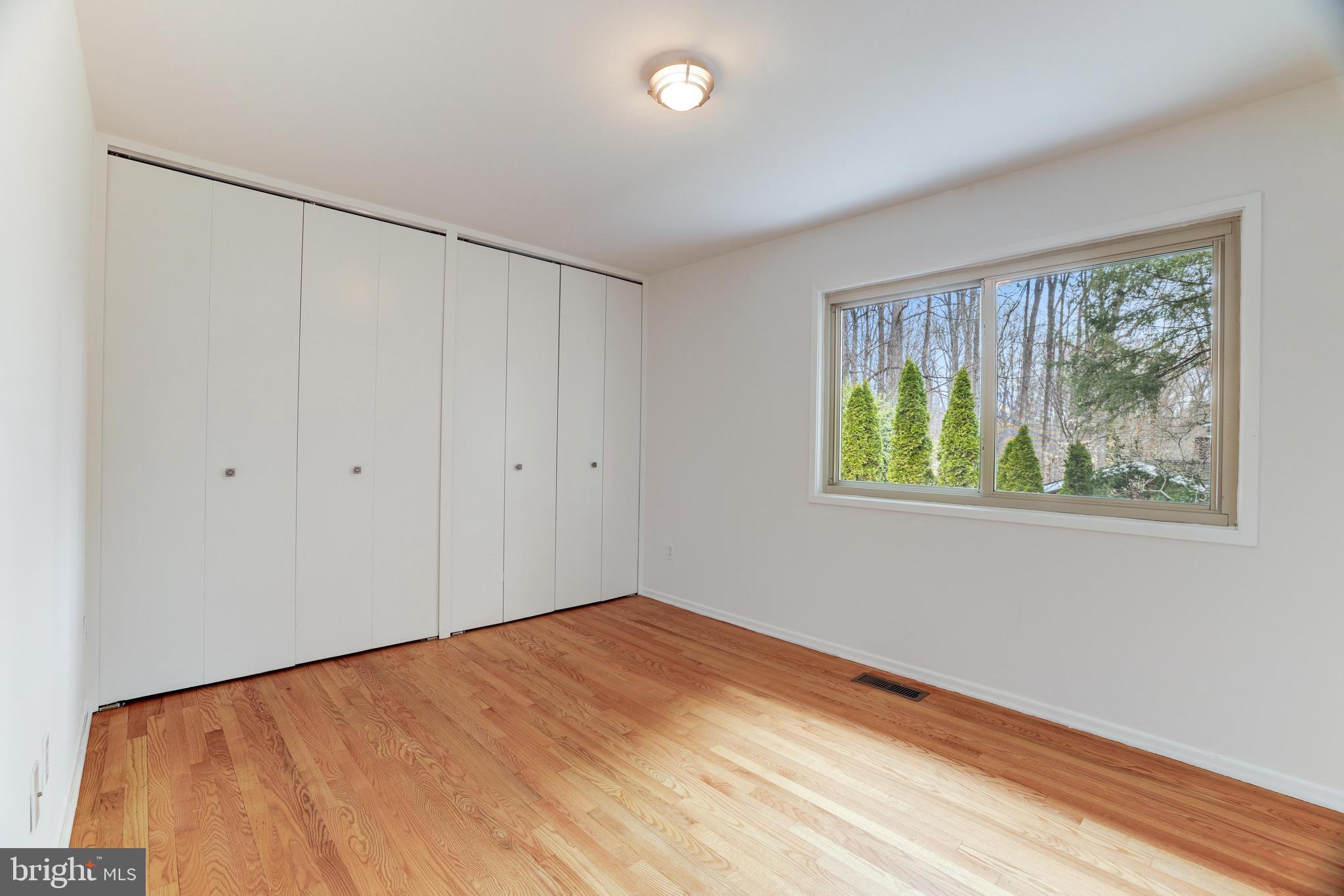 CARDEROCK SPRINGS - Residential