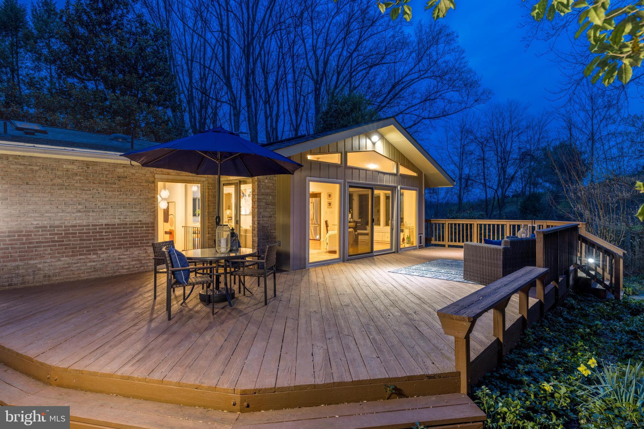 CARDEROCK SPRINGS - Residential