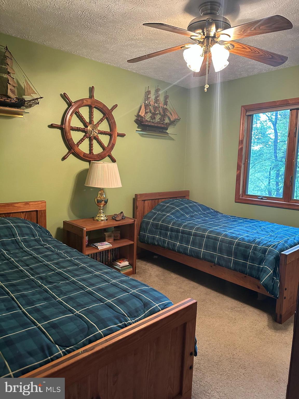 ARROWHEAD LAKE - Residential