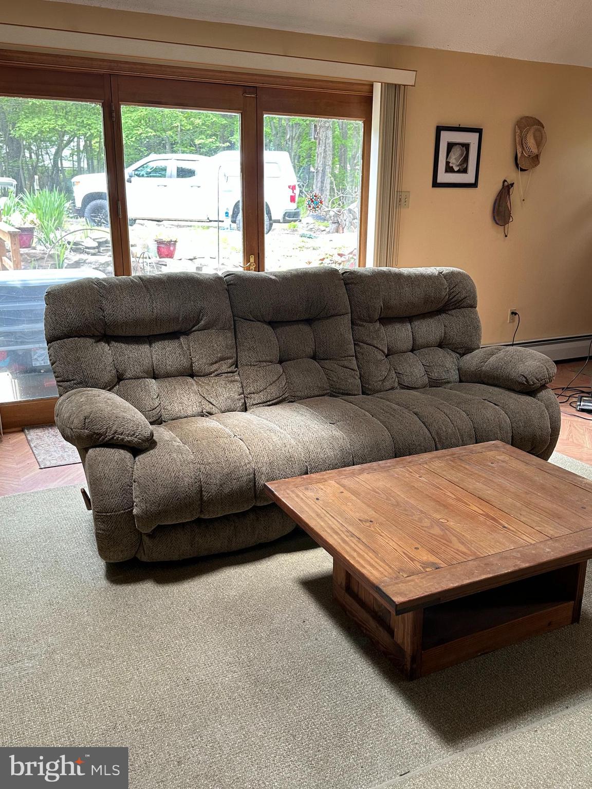 ARROWHEAD LAKE - Residential