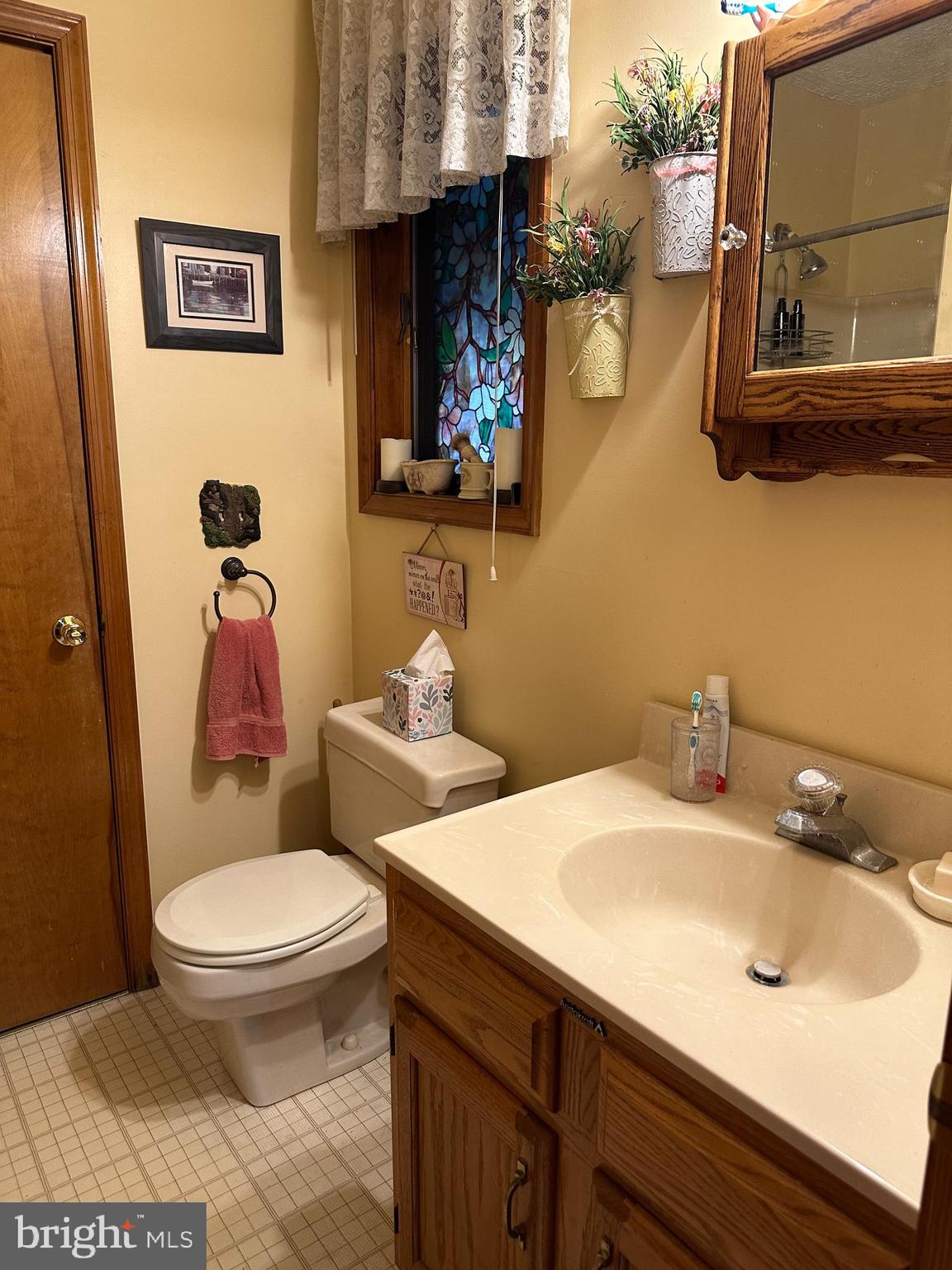 ARROWHEAD LAKE - Residential