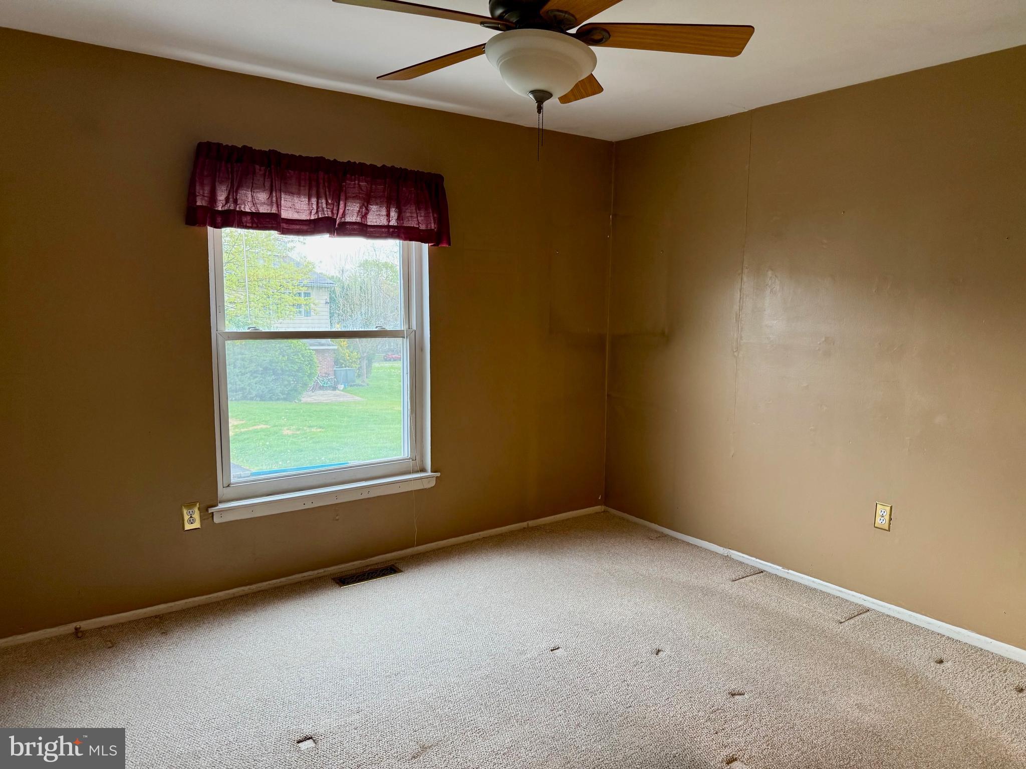 WHITPAIN HILLS - Residential