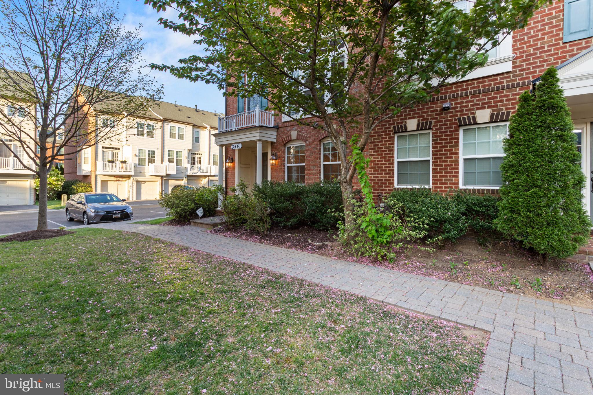 VILLAGES OF URBANA - Residential