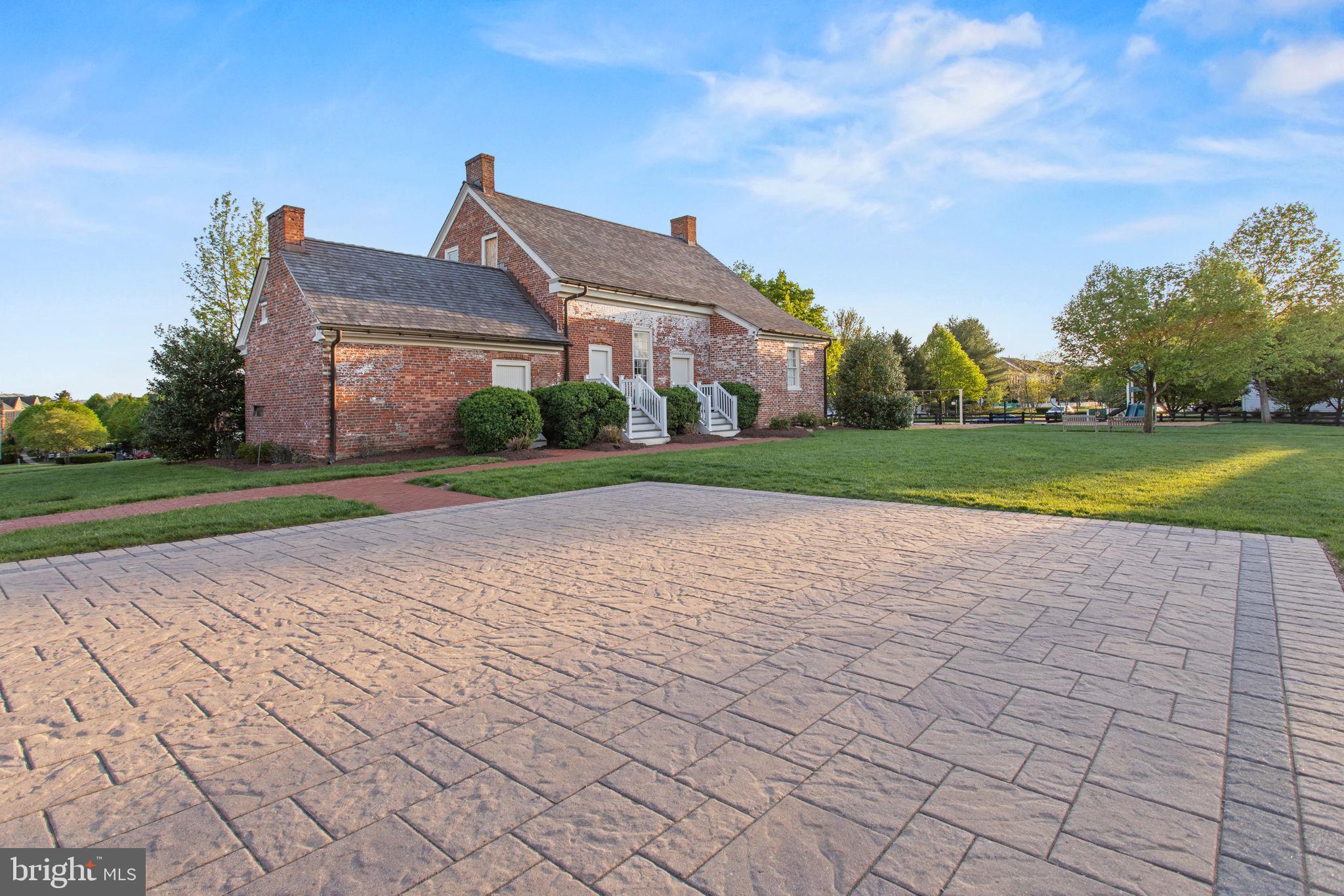 VILLAGES OF URBANA - Residential