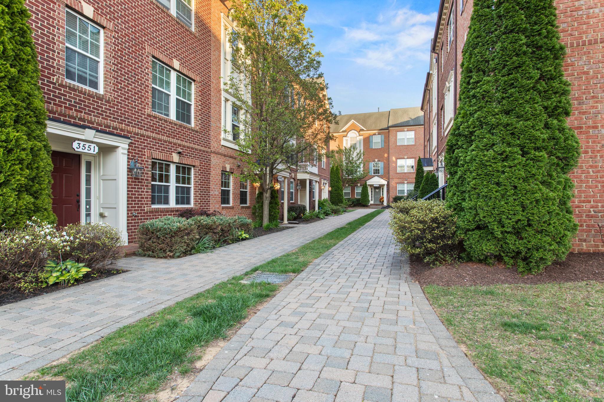 VILLAGES OF URBANA - Residential