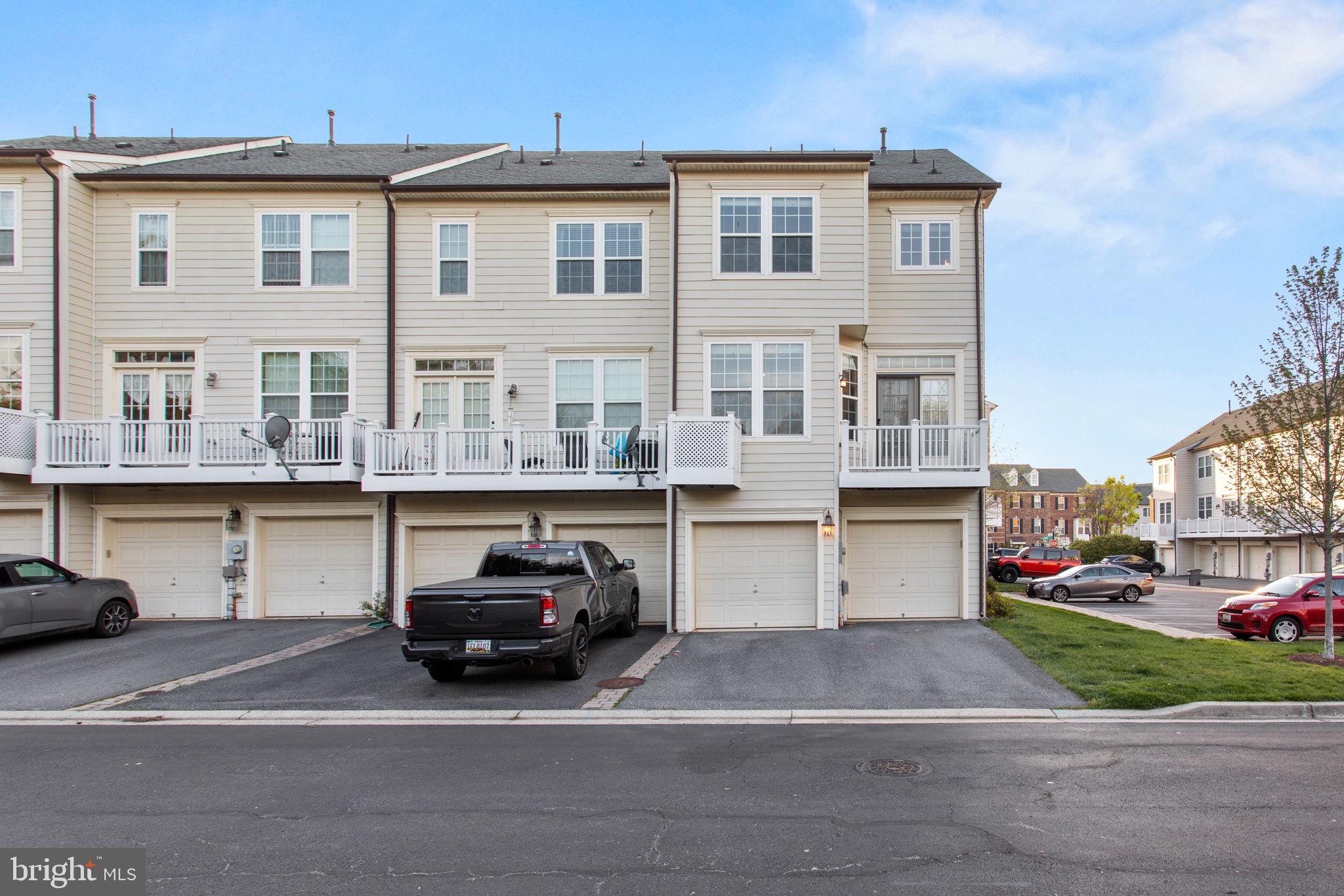 VILLAGES OF URBANA - Residential