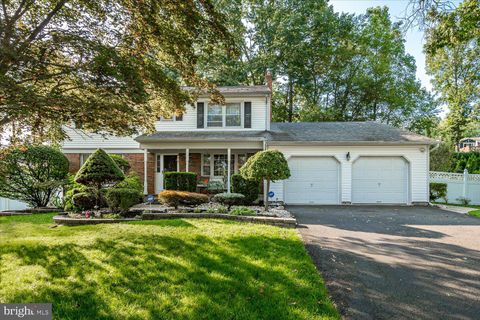 Photo of 12 Gladstone Drive, EAST BRUNSWICK, NJ 08816 (MLS # NJMX2010624)