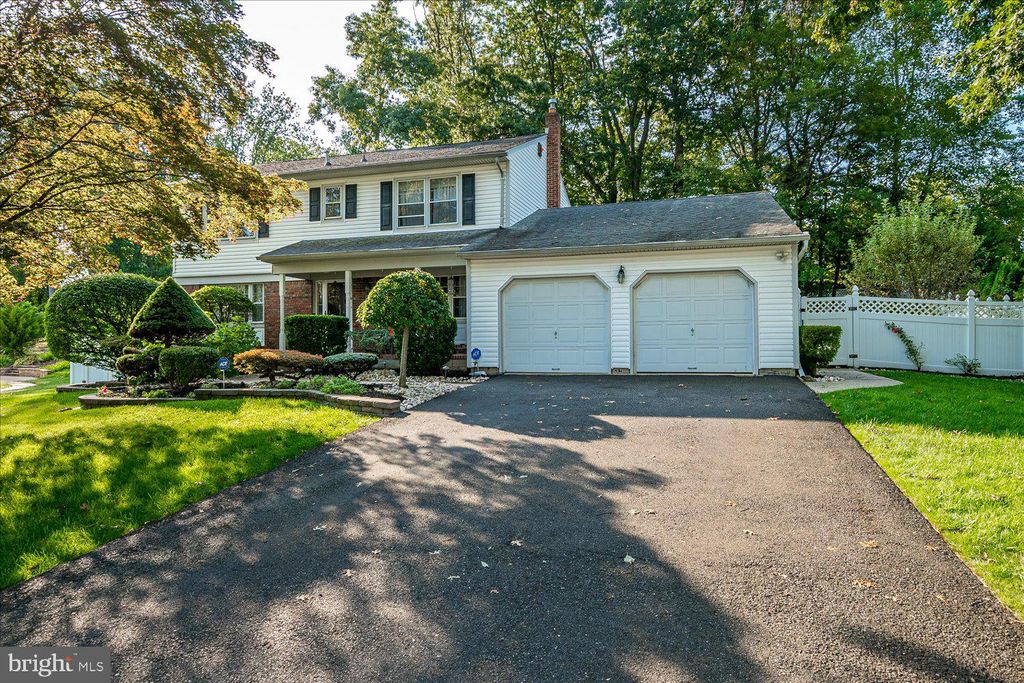 Photo of 12 Gladstone Drive, EAST BRUNSWICK, NJ 08816 (MLS # NJMX2010624)