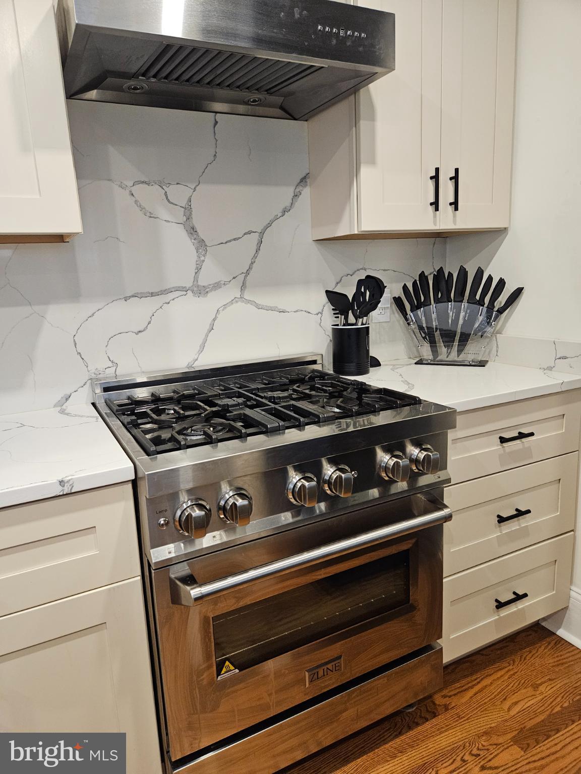 TROLLEY SQUARE - Residential