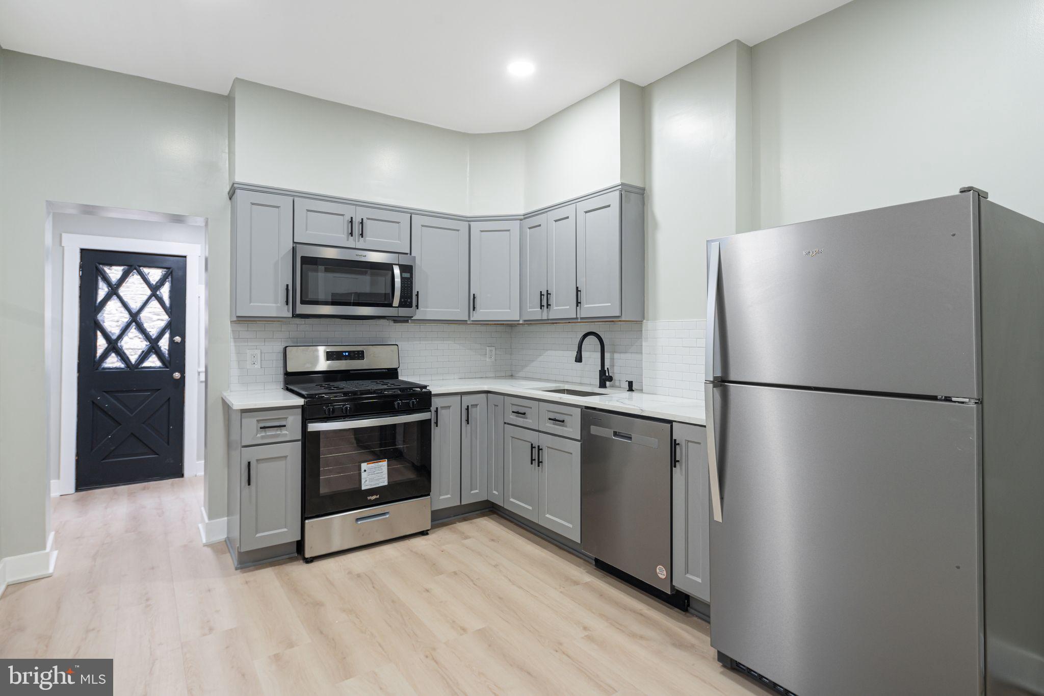 MANAYUNK - Residential Lease