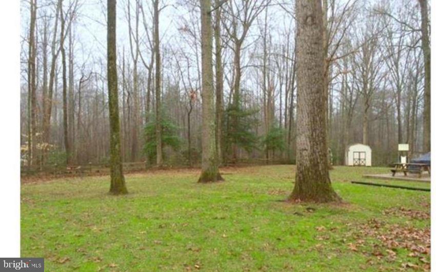 COUNTRY WOOD ESTATES - Residential Lease