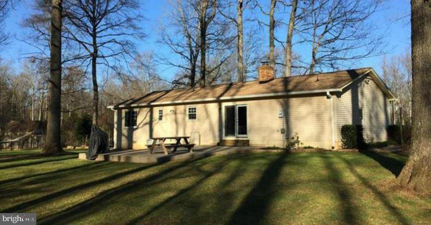 COUNTRY WOOD ESTATES - Residential Lease