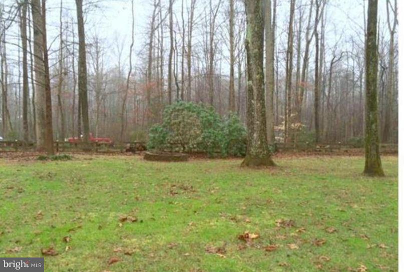 COUNTRY WOOD ESTATES - Residential Lease