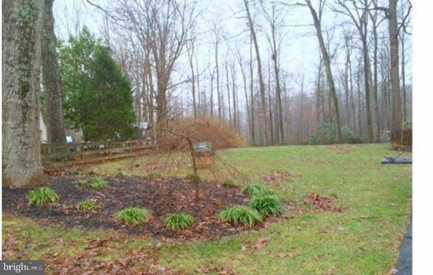 COUNTRY WOOD ESTATES - Residential Lease