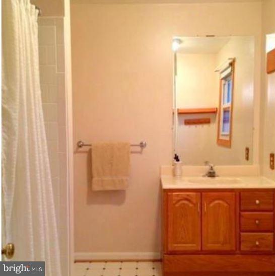 COUNTRY WOOD ESTATES - Residential Lease