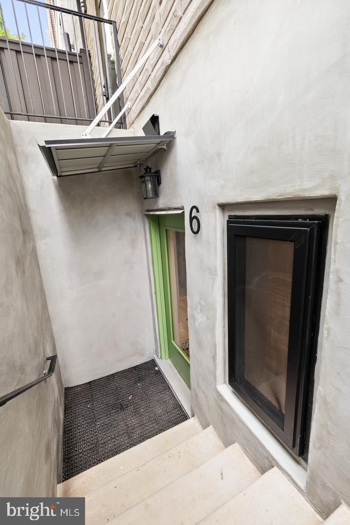 400 S CONKLING STREET 6