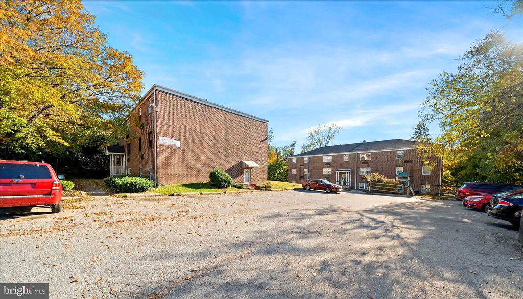 Photo of 602 N Dupont Highway, NEW CASTLE, DE 19720 (MLS # DENC2092348)