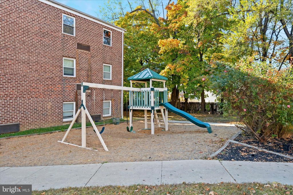 Photo of 602 N Dupont Highway, NEW CASTLE, DE 19720 (MLS # DENC2092348)