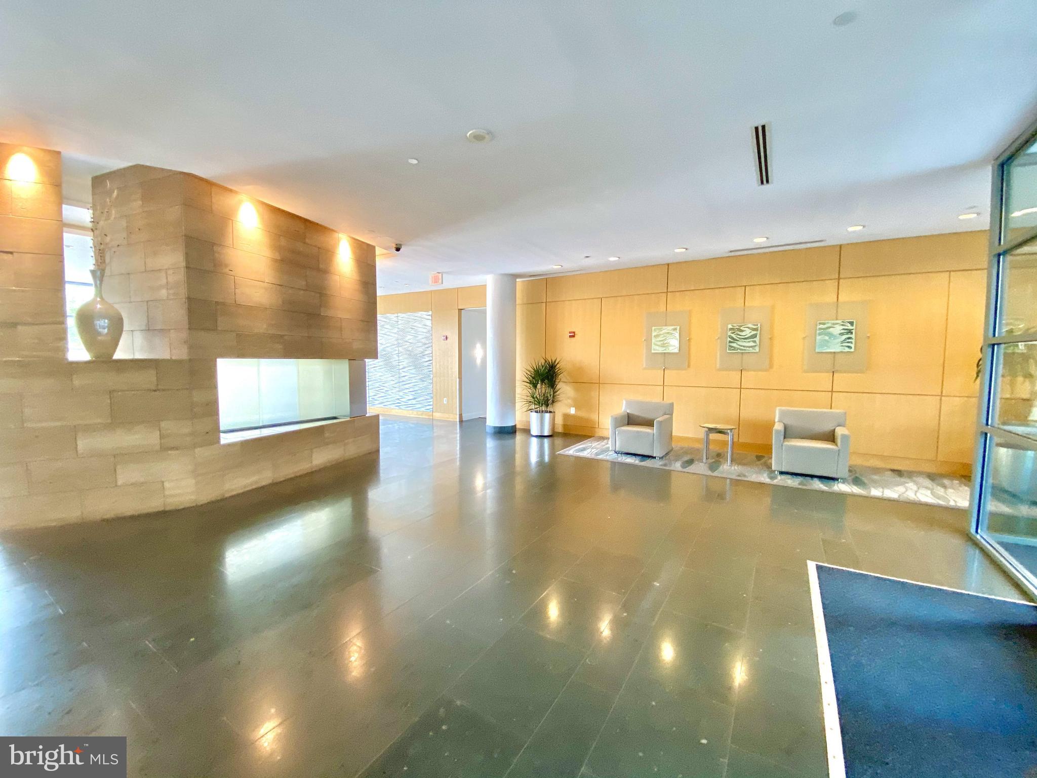 2001 15TH STREET N 514