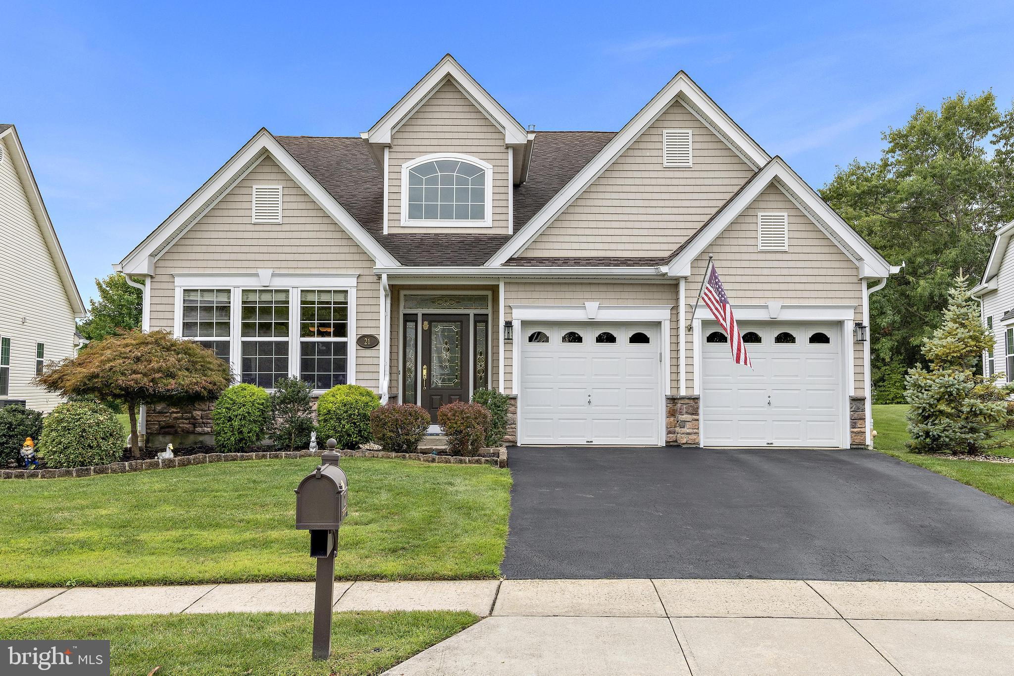 21 HONEYSUCKLE DRIVE