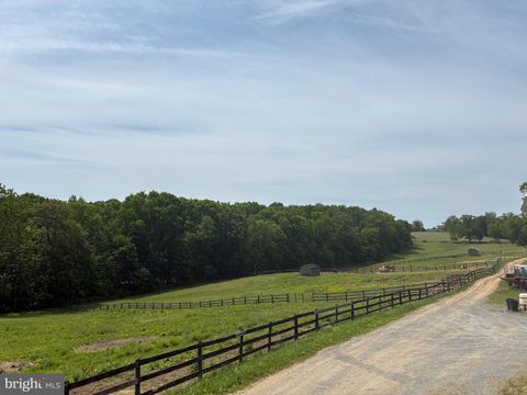 Homes For Rent - 150 North Hayfield Road Rd<br/> WINCHESTER, VA 22603