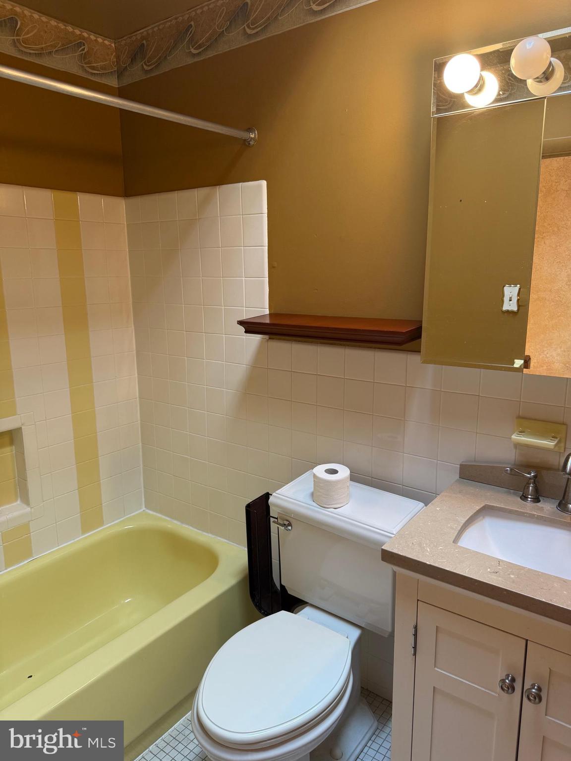 ROXBOROUGH - Residential