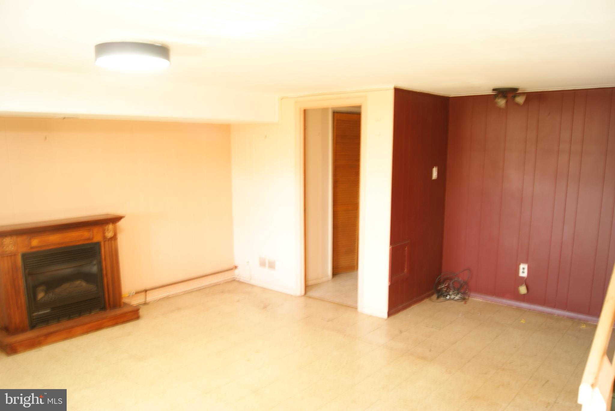 ROXBOROUGH - Residential