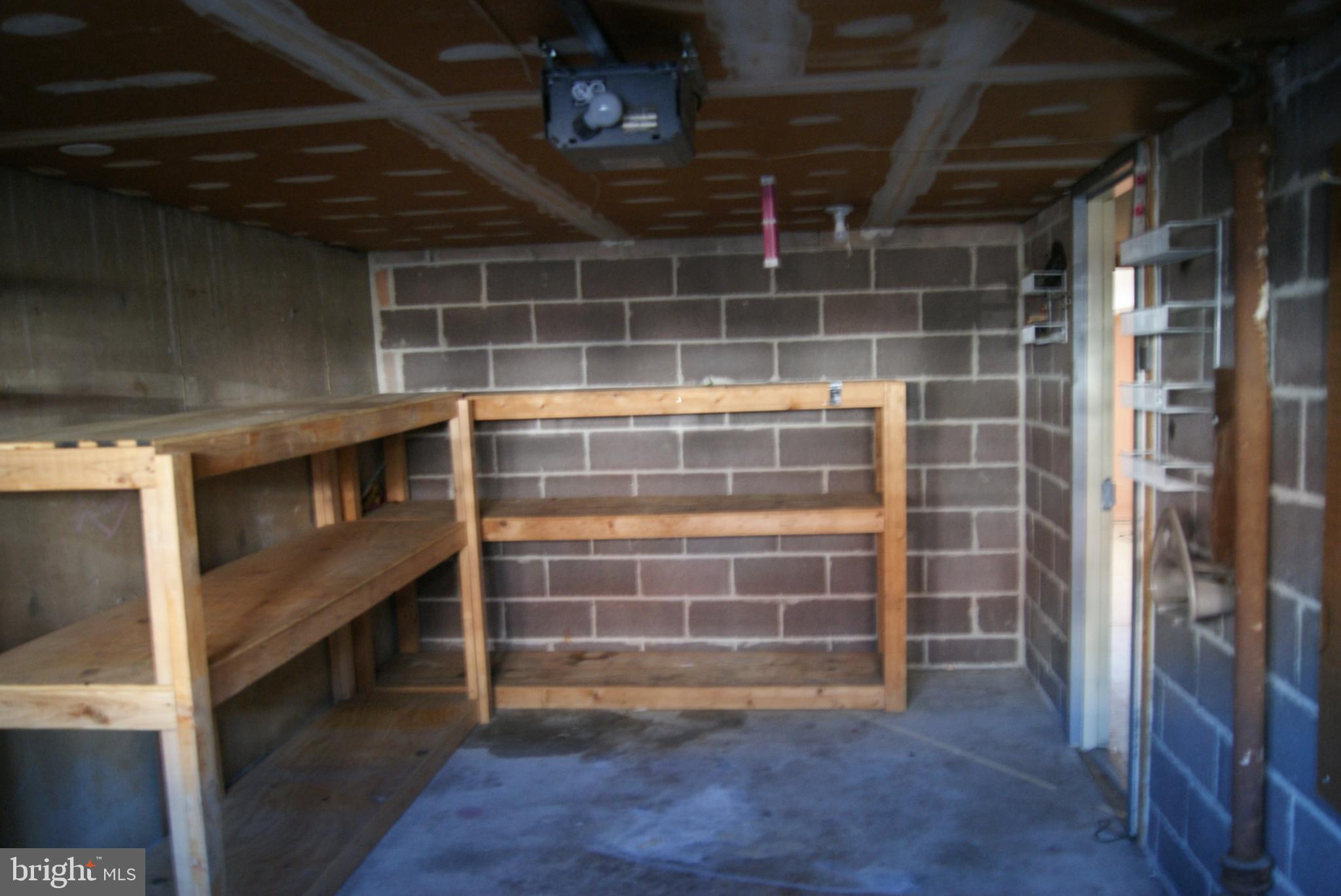 ROXBOROUGH - Residential