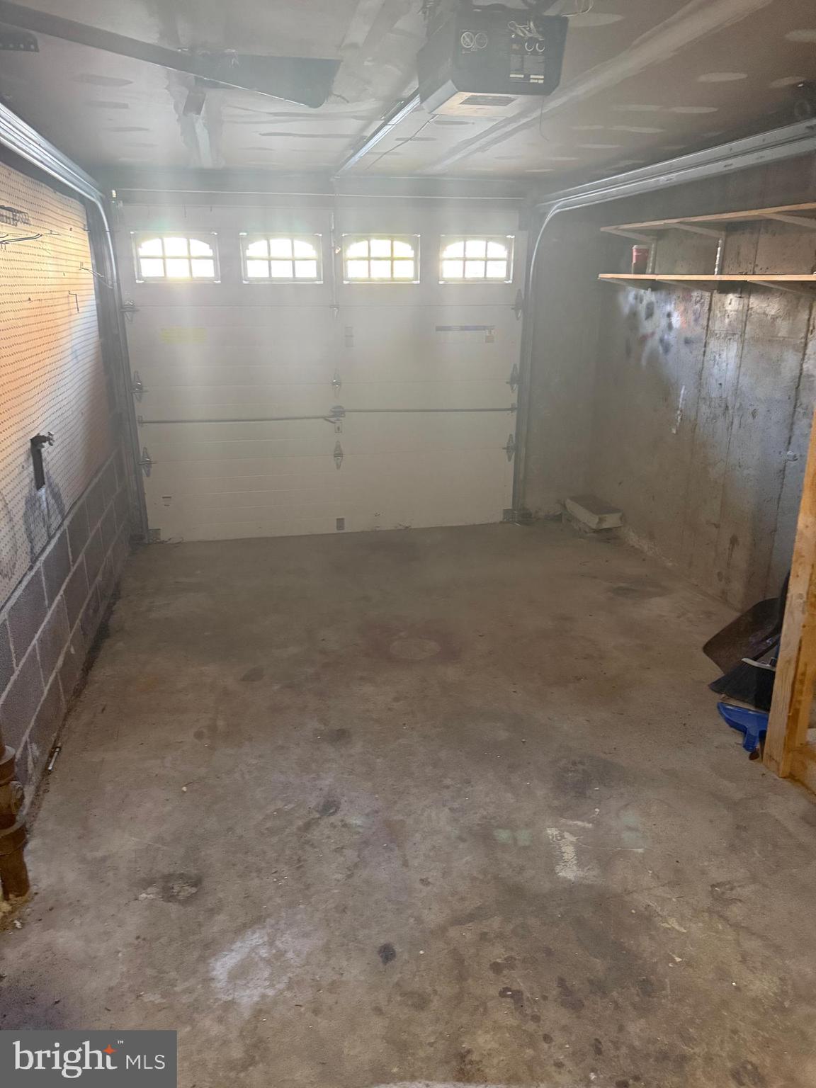 ROXBOROUGH - Residential