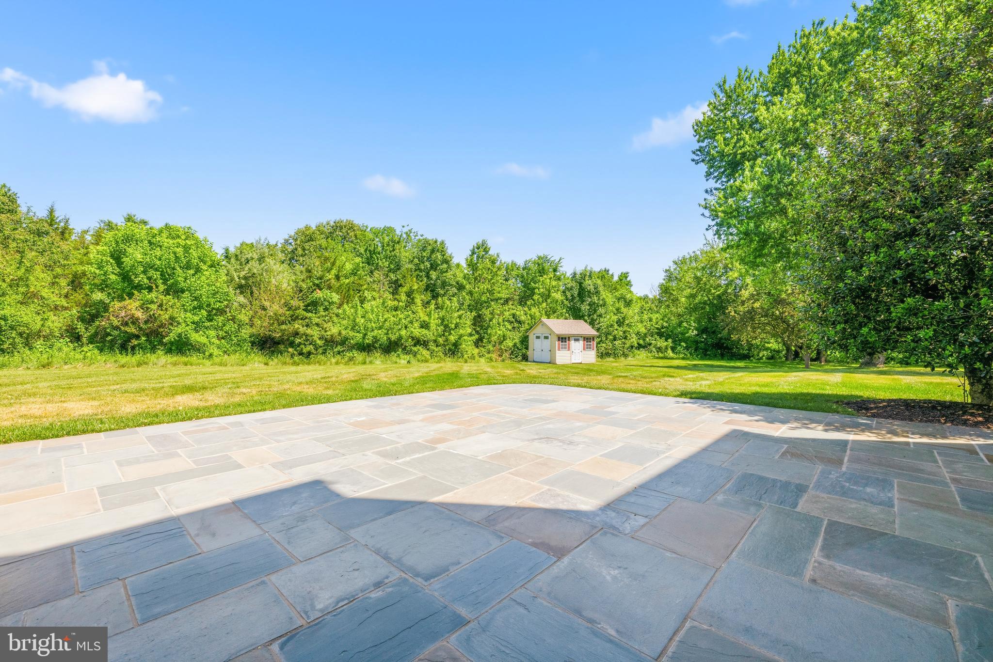 REGENCY AT ASHBURN - Residential