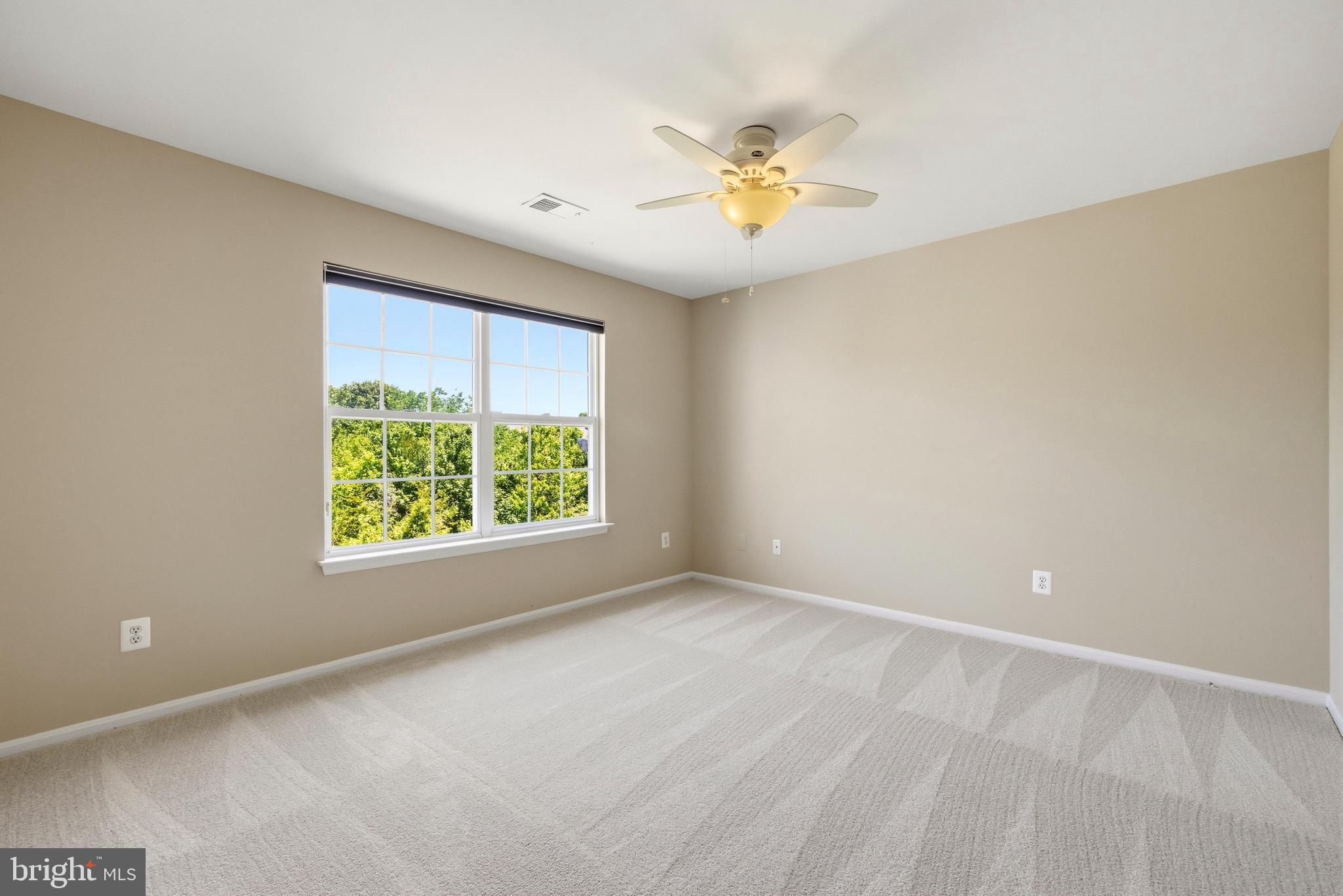 REGENCY AT ASHBURN - Residential