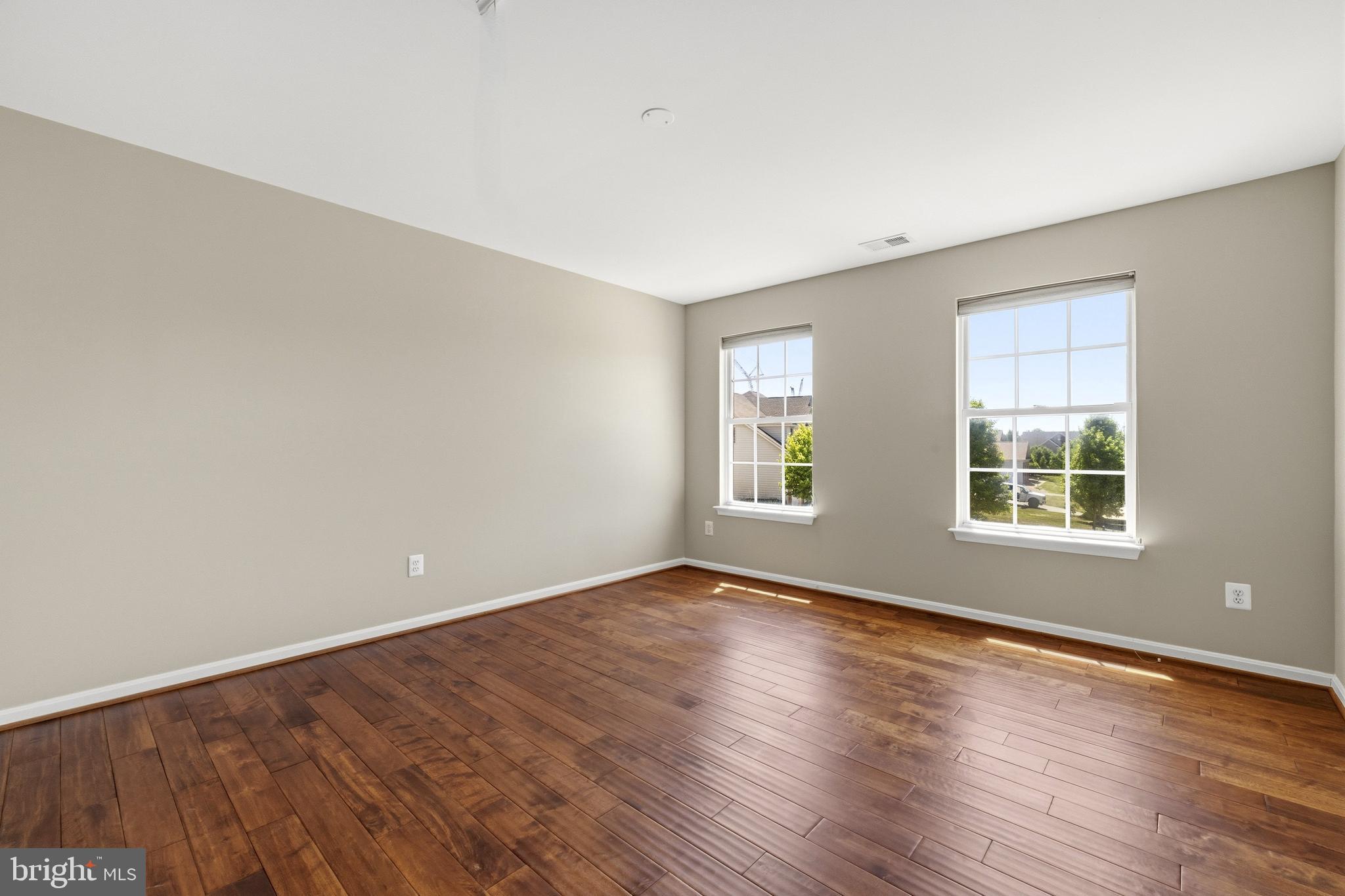 REGENCY AT ASHBURN - Residential